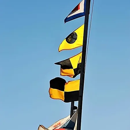 Ewa 3*