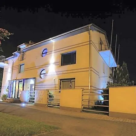 Ewa